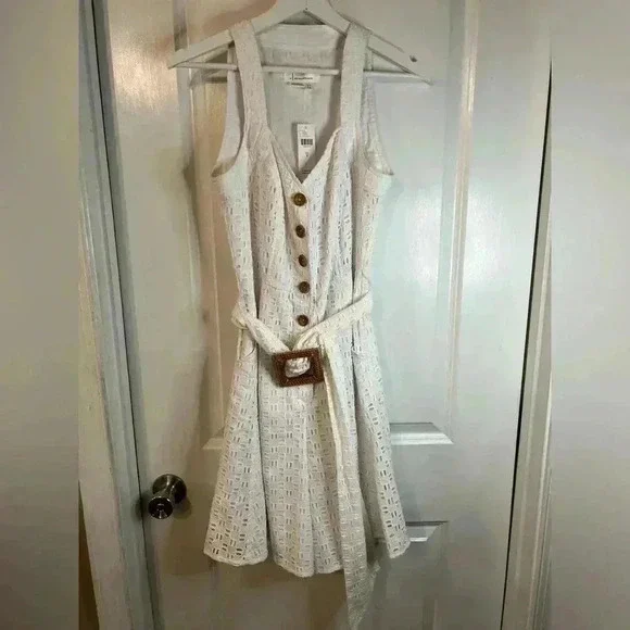 NWT Anthropologie Women’s Ivory Eyelet Lace Belted Romper - Size 4 - Picture 12 of 12